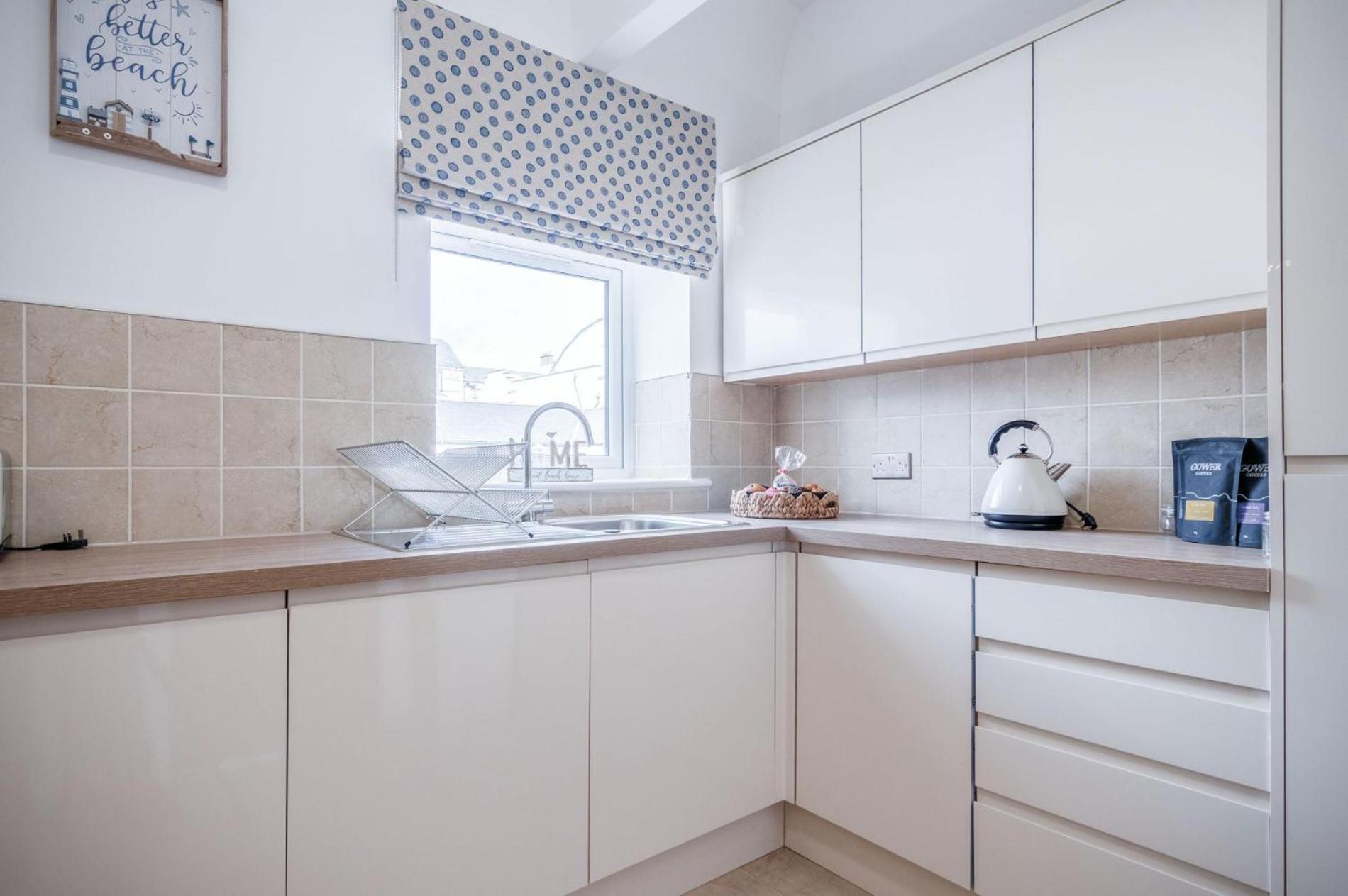 Beach Haven Hideout - 2 Bedroom - Милфорд-Хейвен Экстерьер фото